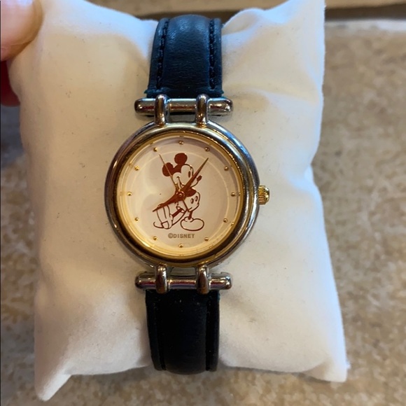 Mickey Mouse Disney Watch main image 4